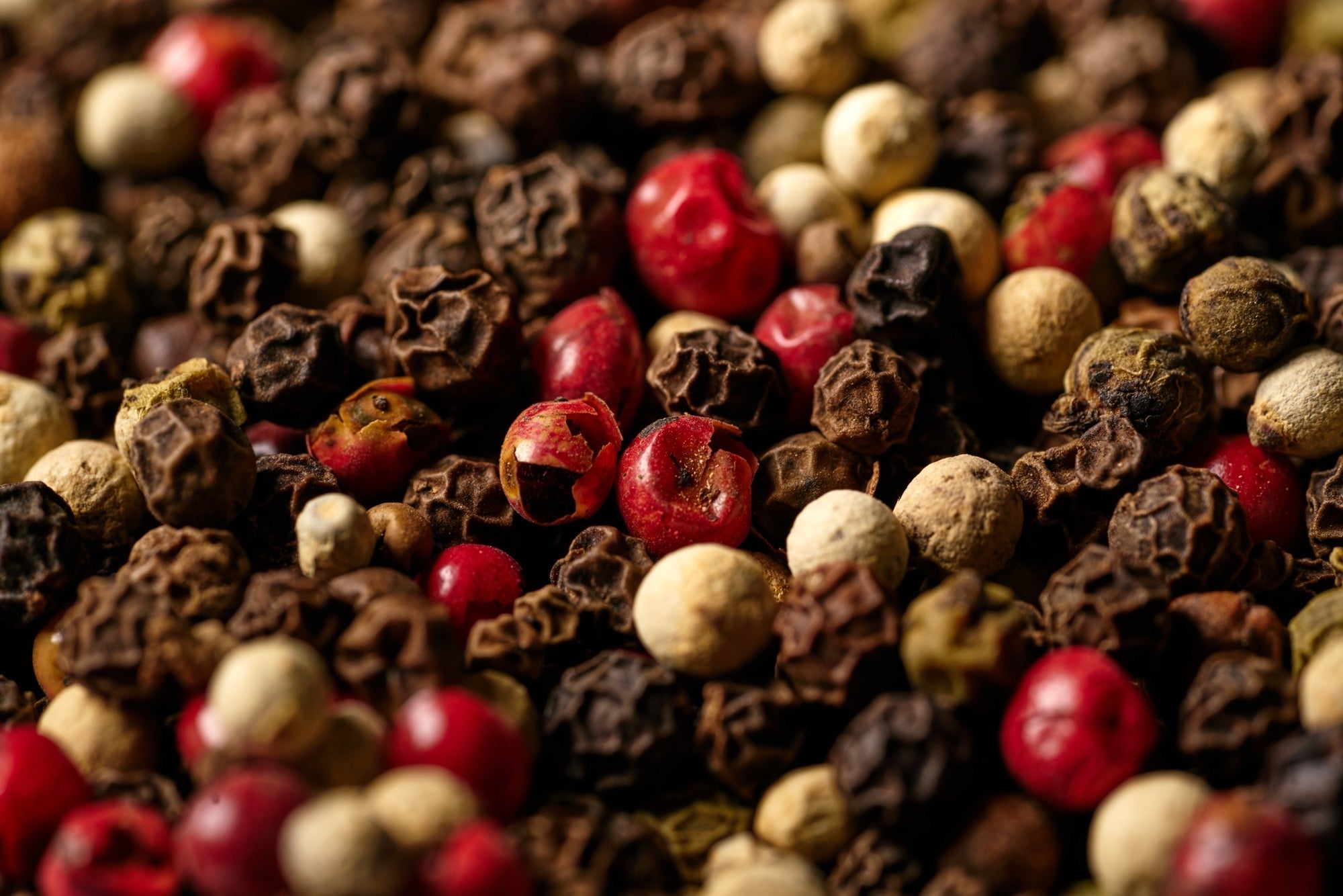 THE ULTIMATE GUIDE TO PEPPERCORNS