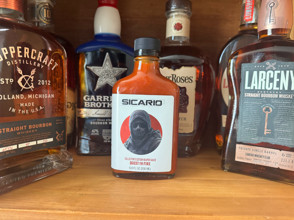 SICARIO – Collector’s Edition Carolina Reaper Hot Sauce
